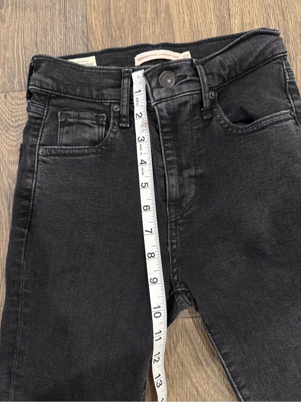 Levi's black high rise straight crop jeans